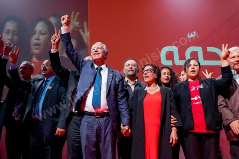 16 novembre 2014 : grand meeting politique du Front populaire, troisième force politique du pays, dans le cadre de la candidature de son président Hamma Hammami à la présidence de la république pour les élections du 23 novembre. Dans un long discours de plus d'une heure, Hammami, a assuré qu'il travaillera à l'installation d'une justice sociale et d'un équilibre entre les différentes régions du pays, avant de finir son meeting avec sa femme Radia Nasraoui, sa fille et tous ses amis et leaders du parti.