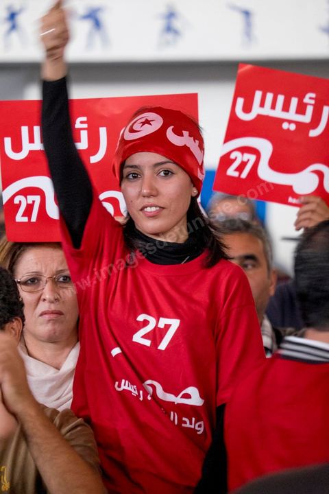 16 novembre 2014 : grand meeting politique du Front populaire, troisième force politique du pays, dans le cadre de la candidature de son président Hamma Hammami à la présidence de la république pour les élections du 23 novembre. Dans un long discours de plus d'une heure, Hammami, a assuré qu'il travaillera à l'installation d'une justice sociale et d'un équilibre entre les différentes régions du pays, avant de finir son meeting avec sa femme Radia Nasraoui, sa fille et tous ses amis et leaders du parti.