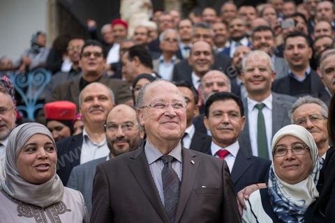 November 20, 2014: Closing session of the National Constituent Assembly to mark the end of its work. Each member of the Assembly signed a handwritten copy of the Constitution. On this occasion, Ben Jâafar delivered a speech in which he reviewed the Constituent National Assembly’s three years of work and praised the contributions not only of the deputies but also of civil society and the journalists who covered the Assembly’s proceedings and participated in its many events. 