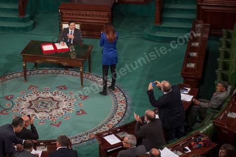 November 20, 2014: Closing session of the National Constituent Assembly to mark the end of its work. Each member of the Assembly signed a handwritten copy of the Constitution. On this occasion, Ben Jâafar delivered a speech in which he reviewed the Constituent National Assembly’s three years of work and praised the contributions not only of the deputies but also of civil society and the journalists who covered the Assembly’s proceedings and participated in its many events. 
