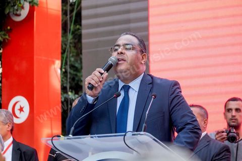 21 novembre 2014 : pour le dernier jour de la campagne pour les élections présidentielles, Slim Riahi, homme d'affire, propriétaire d'un des deux clubs de foot de Tunis, investit l'avenue Bourguiba à Tunis. Espérant plus de 10 000 militants, seuls un peu plus de deux milles sont venus écouetr le rappeur populaire Kafon et le discours de leur leader Slim Riahi.