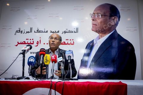 23 novembre 2014 : Moncef Marzouki, Président de la République en exercice, est venu avec sa femme à son QG de campagne pour s'informer des résultats et remercier les militants.à quelques heures après la fermeture des bureaux de vote les résultats et sondages tombent en faveur de Beji Caïd Essebsi qui devancerait de 10 points Moncef Marzouki. Marzouki improvise une conférence de presse ou il appelle le candidat Béji Caid Essebsi à un face à face télévisé en direct et lui a demandé de ne pas se désister.