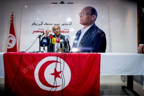 23 novembre 2014 : Moncef Marzouki, Président de la République en exercice, est venu avec sa femme à son QG de campagne pour s'informer des résultats et remercier les militants.à quelques heures après la fermeture des bureaux de vote les résultats et sondages tombent en faveur de Beji Caïd Essebsi qui devancerait de 10 points Moncef Marzouki. Marzouki improvise une conférence de presse ou il appelle le candidat Béji Caid Essebsi à un face à face télévisé en direct et lui a demandé de ne pas se désister.