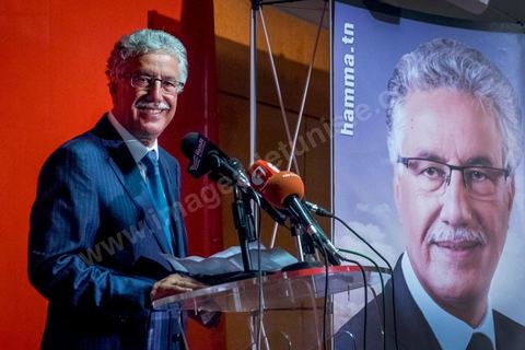 23 novembre 2014 : 4h après la fermeture des bureaux de vote, Hamma Hammami, candidat à la présidentielle pour le Front Populaire a prononcé un discours dans lequel il a remercié tous ceux qui ont participé à faire réussir sa campagne électorale qu'il qualifie de 'réussie et belle'. En terminant 3ème Hammami confirme son role d'outsider dan sle jeu politique tunisien. Il a conclu son discours par une déclaration d'amour aux Tunisiens ' Je vous aimais, je vous aime et je vous aimerai'. 