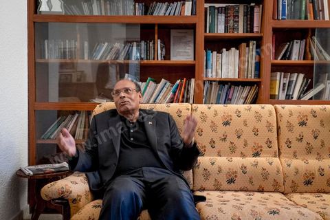25 novembre 2014 : après une campagne éléectorale présidenteille fatiguante, le candidat à sa succession Moncef Marzouki est parti trois jours se reposer dans sa villa dans la zone touristique de Port El Kantoui au nord de Sousse. Les résultats préliminaires lui donne la seconde place avec 6 points de retard contre Beji Caid Essebsi, avec 33,43 % contre 39,46 %.