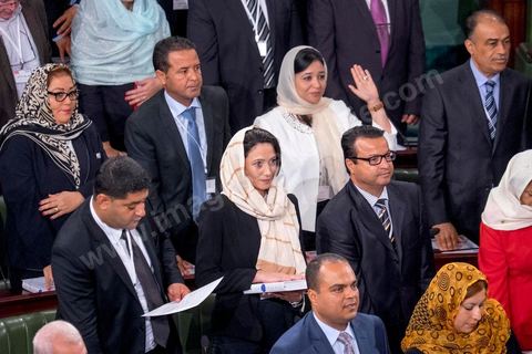 December 2, 2014: The 217 new members of parliament took the oath of office on the Quran during the first meeting of the 217 members of the Assembly of the Representatives of the People (ARP) elected on October 26, an election won by the Nidaa Tounès party (86 seats) ahead of the Islamist Ennahda party (69 seats), which had held the majority until then. This first meeting was presided over by longtime activist Ali Ben Salem, in his capacity as the senior-most member of this new assembly