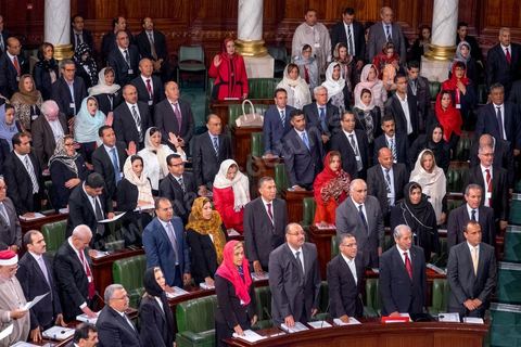 December 2, 2014: The 217 new members of parliament took the oath of office on the Quran during the first meeting of the 217 members of the Assembly of the Representatives of the People (ARP) elected on October 26, an election won by the Nidaa Tounès party (86 seats) ahead of the Islamist Ennahda party (69 seats), which had held the majority until then. This first meeting was presided over by longtime activist Ali Ben Salem, in his capacity as the senior-most member of this new assembly