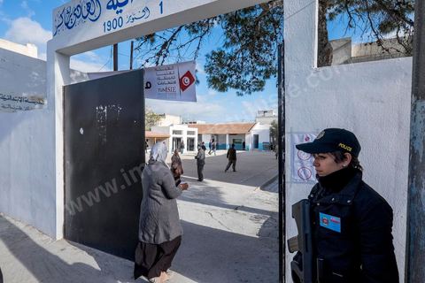 21 décembre 2014 : Après trois mois de campagen et d'élections, la tension sécuritaire s"est accentuée d'ou un lourd dispositif sécuritaire. jour de vote pour le second tour des élections présidentielles opposant Beji Caid Essebsi, favori,  au président sortant Moncef Marzouki.