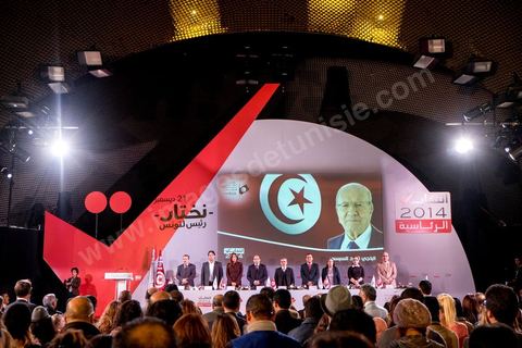 December 22, 2014: At the media center of the ISIE (Independent High Authority for Elections), Chafik Sarsar, president, and the members, announced the final results of the presidential election, which gave Beji Caïd Essebsi a landslide victory with 55.68% of the vote, compared to 44.32% for outgoing President Moncef Marzouki, in Tunisia’s first free presidential election.