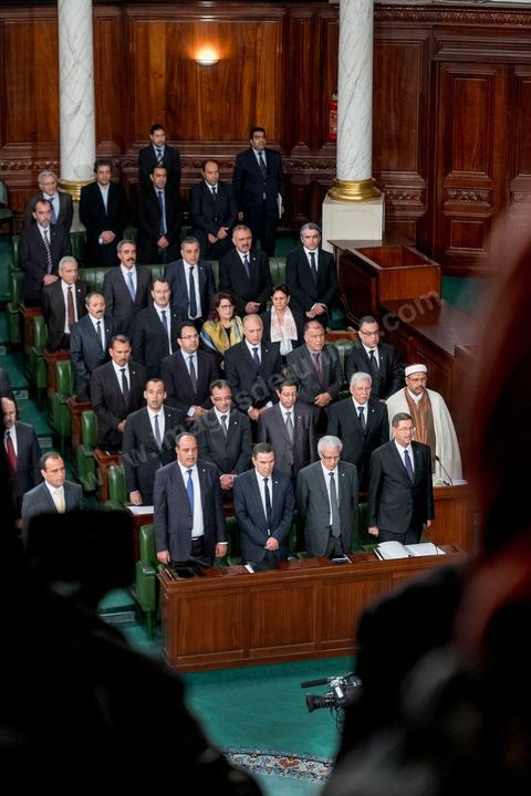4 février 2015 : les principaux ministres du nouveau gouvernement de Habib Essid (1er rang à droite). Présentation du nouveau gouvernement de Habib Essid et discours de politique générale du nouveau Premier Ministre Habib Essid avant le vote de confiance au gouvernement à l'assemblée des Représentants du Peuple.