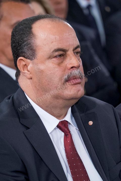 6 février 2015 : Mohamed Najem Gharsalli, ministre de l'intérieur. Deux jours après le vote de confiance du nouveau gouvernement de Habib Essid à l'assemblée avec une large majorité pour de 166 sièges sur 217, cérémonie de pretsation de serment et photo du nouveau gouvernement au Palais de Carthage autour du Président de la République Béji Caïd Essebsi. Les 44 ministres et secrétaires d’Etat choisis par le Chef du gouvernement Habib Essid se sont présentés, chacun son tour, devant le président de la République pour prêter serment sur le Coran.