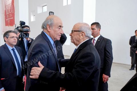 LE GRAND RENDEZ-VOUS - Le président tunisien Béji Caïd Essebsi est l'invité dimanche de Jean-Pierre Elkabbach d'Europe 1, Christophe Ayad du Monde et Michaël Darmon d'ITélé. Il revient sur l'attaque du musée du Bardo. Installé dans la salle de Constantin, là même où les deux terroristes sont passés durant leur attaque du musée le mercredi 18 mars.