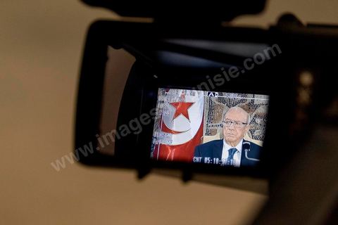 LE GRAND RENDEZ-VOUS - Le président tunisien Béji Caïd Essebsi est l'invité dimanche de Jean-Pierre Elkabbach d'Europe 1, Christophe Ayad du Monde et Michaël Darmon d'ITélé. Il revient sur l'attaque du musée du Bardo. Installé dans la salle de Constantin, là même où les deux terroristes sont passés durant leur attaque du musée le mercredi 18 mars.
