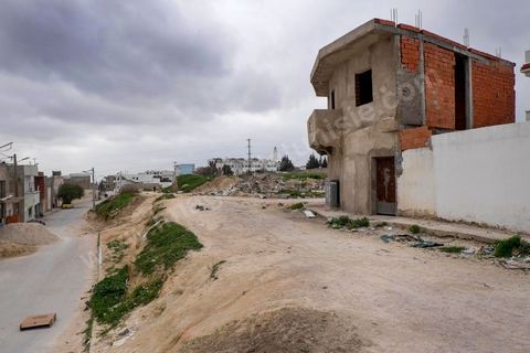 Yassine Abidi, l'un des deux terroristes abattus de l'attque du musée du Bardo, vivait dans une nouvelle cité située en haut d'une colline entre les quartiers populaires de l'ouest de Tunis et les nouveaux quartiers huppés.