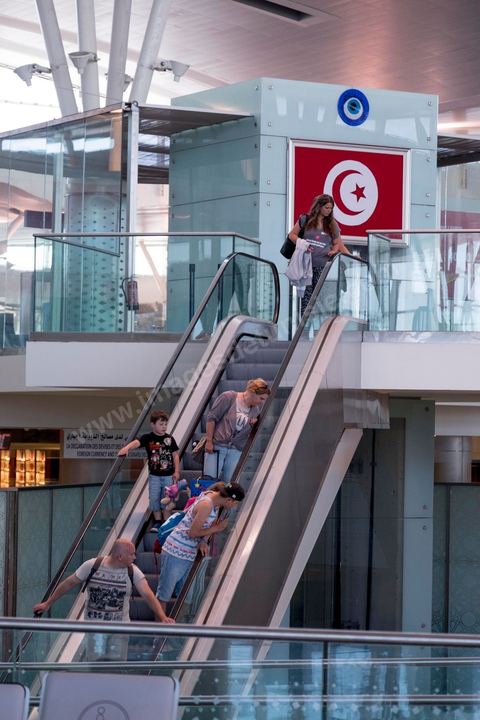27 juin 2015 : A l'aéroport d'Enfidha, quelques touristes arrivent pour un séjour en Tunisie. Au lendemain de l'attaque terroriste de Sousse qui a fait 39 morts dans un Hotel de la zone touristique de Port El Kantaoui.