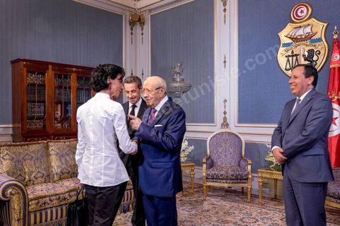 20 juillet 2015 : Rencontre au Palais présidentiel de Carthage entre Beji Caïd Essebsi, présidentd e la république tunisienne et Nicolas Sarkozy accompagné d'une délégation du parti Les Républicains. Visite de Nicolas Sarkozy en Tunisie à titre de Président du Pparti Les Républicains.