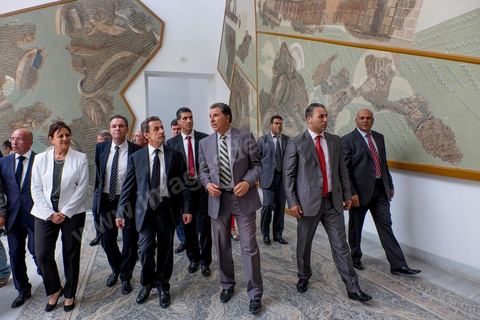20 juillet 2015 : Viste des salles du musée du Bardo lieu de l'attaque terroriste du 18 mars. Visite de Nicolas Sarkozy en Tunisie à titre de Président du Pparti Les Républicains.