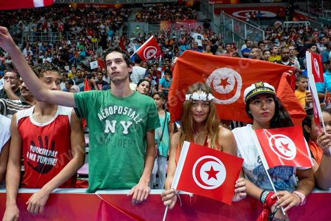 23 août 2015 : Le public du stade de Radès très chaud et fervent supporter de son équipe natioanle lors du dernier match de poule de la Tunisie contre le Nigéria lors de l'AfroBasket Tunisia 2015. Victoire de la Tunisie (70-59) et finie première de son groupe.