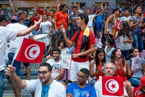 23 août 2015 : Le public du stade de Radès très chaud et fervent supporter de son équipe natioanle lors du dernier match de poule de la Tunisie contre le Nigéria lors de l'AfroBasket Tunisia 2015. Victoire de la Tunisie (70-59) et finie première de son groupe.