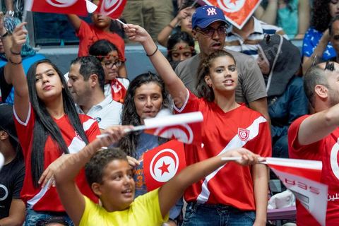 23 août 2015 : Le public du stade de Radès très chaud et fervent supporter de son équipe natioanle lors du dernier match de poule de la Tunisie contre le Nigéria lors de l'AfroBasket Tunisia 2015. Victoire de la Tunisie (70-59) et finie première de son groupe.