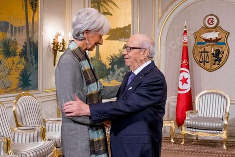 8 septembre 2015 : Rencontre entre Christine Lagarde et Béji Caïd Essebsi, président de la République. Visite de deux jours à Tunis de Christine Lagarde, directrice générale du Fonds monétaire international (FMI). Dans le cadre de sa seconde visite officielle en Tunisie, son dernier déplacement dans le pays remontait à 2012, elle s'est entretenue avec le président Beji Caïd Essebsi, le gouverneur de la Banque centrale Chedly Ayari, et le chef du gouvernement Habib Essid. Ses mots d'ordre : la confiance et les réformes dans un contexte difficile. Dasn cette emploi du temps chargé elle a souhaité visiter la medina de Tunis pour réaffirmer l'importance et la richesse du tourisme et une viiste au musée du Bardo pour déposer une gerbe en hommage aux victimes de l'attentat du 18 mars. 