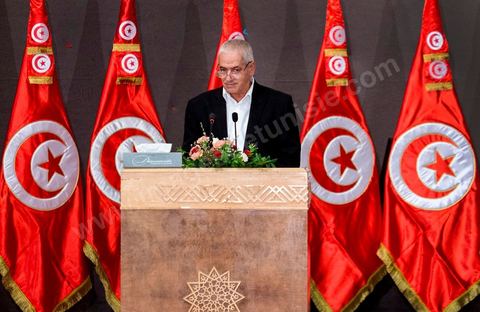 October 5, 2013: Speech by Houcine Abbassi at the launch of the National Dialogue, attended by the three presidents and overseen by Houcine Abbassi, Secretary General of the UGTT, Wided Bouchamaoui, President of UTICA; Mohamed Fadhel Mahfoudh, President of the National Bar Association; and Abdelssattar Ben Moussa, President of the National League for Human Rights. Four weeks of negotiations on the roadmap, which calls for the formation of a non-partisan government and the adoption of an electoral calendar by the end of the month.