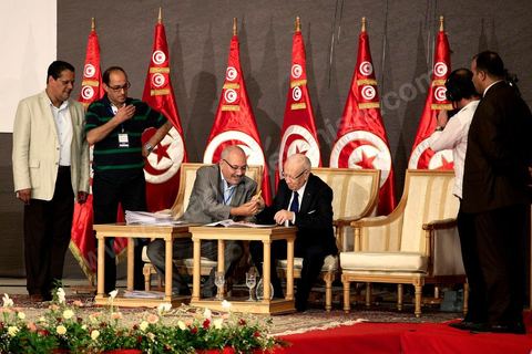 October 5, 2013: Beji Caid Essebsi of the Nidaa Tounes party signed the agreement at the Tunis Convention Center to launch the National Dialogue, in the presence of the three presidents and under the supervision of Houcine Abassi, Secretary General of the UGTT, Wided Bouchamaoui, President of UTICA; Mohamed Fadhel Mahfoudh, President of the National Bar Association; and Abdelssattar Ben Moussa, President of the National League for Human Rights. Four weeks of negotiations on the roadmap, which calls for the formation of a non-partisan government and the adoption of an electoral calendar by the end of the month.
