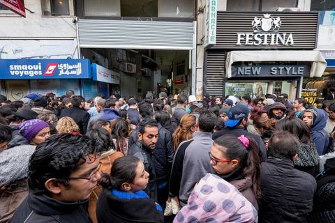 November 26, 2015: As part of the JCC (Carthage Film Festival), the Arab-African Film Festival in Tunis, the first screening in a Muslim country of the film “Much Loved” by Moroccan director Nabil Ayouch took place. Two days after the terrorist attack on a presidential police bus just a few hundred meters from the JCC movie theaters, the screening of “Much Loved” became a double challenge. JCC Director Brahim Eltaief and Nabil Ayouch were determined to keep the screening on the schedule, just as they did for the rest of the festival. The theater filled with more than a thousand film enthusiasts eager to meet Nabil Ayouch and see the Arabic-language premiere of this excellent film, which candidly yet masterfully portrays the reality of Moroccan sex workers. The screening was followed by a press conference.