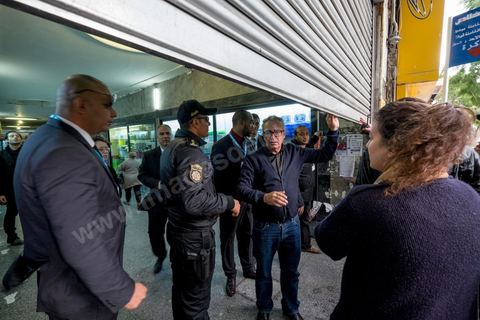November 26, 2015: Security measures in front of the theater. As part of the JCC (Carthage Film Festival), the Arab-African Film Festival in Tunis, the film “Much Loved” by Moroccan director Nabil Ayouch had its first screening in a Muslim country. Two days after the terrorist attack on a presidential police bus just a few hundred meters from the JCC movie theaters, the screening of “Much Loved” became a double challenge. JCC Director Brahim Eltaief and Nabil Ayouch were determined to keep the screening on the schedule, just as they did for the rest of the festival. The theater filled with more than a thousand film enthusiasts eager to meet Nabil Ayouch and see the Arabic-language premiere of this excellent film, which depicts the reality of Moroccan sex workers in a raw yet highly skilled manner. The screening was followed by a press conference.