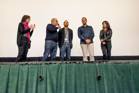 November 26, 2015: As part of the JCC (Carthage Film Festival), the Arab-African Film Festival in Tunis, the first screening in a Muslim country of the film “Much Loved” by Moroccan director Nabil Ayouch took place. Two days after the terrorist attack on a presidential police bus just a few hundred meters from the JCC movie theaters, the screening of “Much Loved” became a double challenge. JCC Director Brahim Eltaief and Nabil Ayouch were determined to keep the screening on the schedule, just as they did for the rest of the festival. The theater filled with more than a thousand film enthusiasts eager to meet Nabil Ayouch and see the Arabic-language premiere of this excellent film, which candidly yet masterfully portrays the reality of Moroccan sex workers. The screening was followed by a press conference.