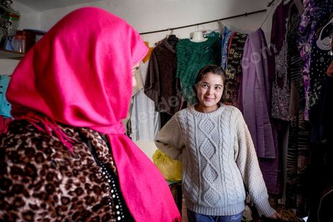 January 22, 2016: Amina and her mother welcome us into their small shop selling secondhand clothes and household odds and ends. For the past week, because of the tension, Amira’s father has forbidden her from going to school in the city center. It’s too dangerous. So the 18-year-old spends her days in Karma watching the sheep eat the plastic bags and garbage that are piling up. Amira isn’t allowed to venture too far into the neighborhood. That’s her mother’s order this time. Her mother, who runs a tiny shop, wants to keep her within sight: “Amira—I don’t want her to be harassed on the street by young people. I’m worried about her two brothers, too. Their father has allowed them to go to school, but it closes in the afternoon. I don’t want them to take advantage of that to go protest, or to be approached by terrorists.” The specter of jihadism has become a source of terror—or an opportunity—for poor families in Kasserine.