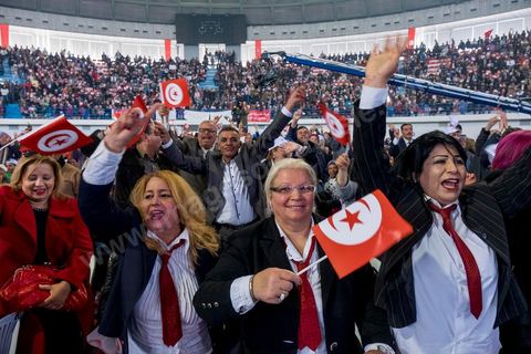 20 mars 2016 : premier grand meetingorganisé par les fondateurs du mouvement "Machrou3 Tounes" dirigé par Mohsen Marzouk. A la coupole d'El Menzah, annoce officielle du nouveau parti, présentation de son logo, une clef, et du communiqué fondateur. Le meeting se termine par un long discours de son leader Mohsen Marzouk, ex Nidaa Tounes. Il a indiqué que le mouvement Projet de la Tunisie ne refera pas les mêmes erreurs que celles commises par Nidaa Tounes.