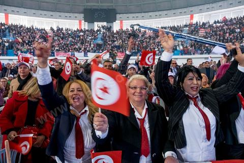 20 mars 2016 : premier grand meetingorganisé par les fondateurs du mouvement "Machrou3 Tounes" dirigé par Mohsen Marzouk. A la coupole d'El Menzah, annoce officielle du nouveau parti, présentation de son logo, une clef, et du communiqué fondateur. Le meeting se termine par un long discours de son leader Mohsen Marzouk, ex Nidaa Tounes. Il a indiqué que le mouvement Projet de la Tunisie ne refera pas les mêmes erreurs que celles commises par Nidaa Tounes.
