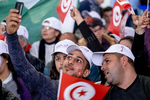20 mars 2016 : premier grand meetingorganisé par les fondateurs du mouvement "Machrou3 Tounes" dirigé par Mohsen Marzouk. A la coupole d'El Menzah, annoce officielle du nouveau parti, présentation de son logo, une clef, et du communiqué fondateur. Le meeting se termine par un long discours de son leader Mohsen Marzouk, ex Nidaa Tounes. Il a indiqué que le mouvement Projet de la Tunisie ne refera pas les mêmes erreurs que celles commises par Nidaa Tounes.