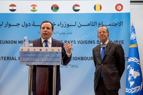 March 22, 2016: Press conference by Tunisian Foreign Minister Khemaies Jhinaoui and the United Nations Secretary-General’s Special Envoy for Libya, Martin Kobler, following two days of deliberations at the 8th Ministerial Meeting of Libya’s Neighboring Countries in Tunis. Mr. Jhinaoui emphasized that the control of certain regions of Libya by terrorist organizations was a source of “extreme concern.” It is therefore imperative to “accelerate” the Presidential Council of the Government of National Accord taking office so that it can begin its mission to combat terrorism, he added. For his part, Kobler assessed that the political process in Libya was “precarious” because some members of parliament had abstained from voting on the Government of National Accord, in addition to statements by certain parties regarding their intention to prevent this government from entering the capital to assume office.