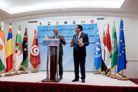 March 22, 2016: Press conference by Tunisian Foreign Minister Khemaies Jhinaoui and the United Nations Secretary-General’s Special Envoy for Libya, Martin Kobler, following two days of deliberations at the 8th Ministerial Meeting of Libya’s Neighboring Countries in Tunis. Mr. Jhinaoui emphasized that the control of certain regions of Libya by terrorist organizations was a source of “extreme concern.” It is therefore imperative to “accelerate” the Presidential Council of the Government of National Accord taking office so that it can begin its mission to combat terrorism, he added. For his part, Kobler assessed that the political process in Libya was “precarious” because some members of parliament had abstained from voting on the Government of National Accord, in addition to statements by certain parties regarding their intention to prevent this government from entering the capital to assume office.