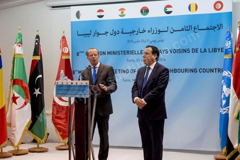 March 22, 2016: Press conference by Tunisian Foreign Minister Khemaies Jhinaoui and the United Nations Secretary-General’s Special Envoy for Libya, Martin Kobler, following two days of deliberations at the 8th Ministerial Meeting of Libya’s Neighboring Countries in Tunis. Mr. Jhinaoui emphasized that the control of certain regions of Libya by terrorist organizations was a source of “extreme concern.” It is therefore imperative to “accelerate” the Presidential Council of the Government of National Accord taking office so that it can begin its mission to combat terrorism, he added. For his part, Kobler assessed that the political process in Libya was “precarious” because some members of parliament had abstained from voting on the Government of National Accord, in addition to statements by certain parties regarding their intention to prevent this government from entering the capital to assume office.