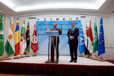 March 22, 2016: Press conference by Tunisian Foreign Minister Khemaies Jhinaoui and the United Nations Secretary-General’s Special Envoy for Libya, Martin Kobler, following two days of deliberations at the 8th Ministerial Meeting of Libya’s Neighboring Countries in Tunis. Mr. Jhinaoui emphasized that the control of certain regions of Libya by terrorist organizations was a source of “extreme concern.” It is therefore imperative to “accelerate” the Presidential Council of the Government of National Accord taking office so that it can begin its mission to combat terrorism, he added. For his part, Kobler assessed that the political process in Libya was “precarious” because some members of parliament had abstained from voting on the Government of National Accord, in addition to statements by certain parties regarding their intention to prevent this government from entering the capital to assume office.