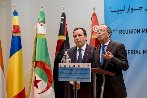 March 22, 2016: Press conference by Tunisian Foreign Minister Khemaies Jhinaoui and the United Nations Secretary-General’s Special Envoy for Libya, Martin Kobler, following two days of deliberations at the 8th Ministerial Meeting of Libya’s Neighboring Countries in Tunis. Mr. Jhinaoui emphasized that the control of certain regions of Libya by terrorist organizations was a source of “extreme concern.” It is therefore imperative to “accelerate” the Presidential Council of the Government of National Accord taking office so that it can begin its mission to combat terrorism, he added. For his part, Kobler assessed that the political process in Libya was “precarious” because some members of parliament had abstained from voting on the Government of National Accord, in addition to statements by certain parties regarding their intention to prevent this government from entering the capital to assume office.