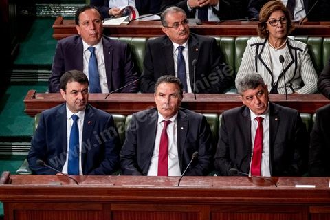 26 août 2016 : Discours pour vote de confiance du nouveau Premier Ministre Youssef Chached devant les députés à l'Assemblée des Représentants du Peuple et présentation de sa nouvelle équipe gouvernementale d'union nationale composée de 26 ministres et 14 secrétaires d'état. Il a annoncé notamment une série de mesures en faveur de la lutte contre le terrorisme et la corruption, pour la relance de l'économie et des investissements. Après avoir posé un bilan inquiétant de l'économie tunisienne et de sa dett, il promet de s'attaquer à la réforme de l'administration, avec notamment réduction du nombre de fonctionnaires. 