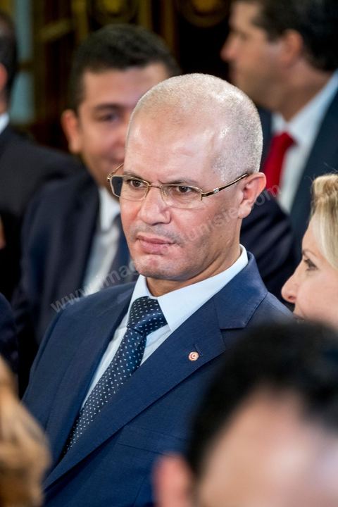 27 aout 2016 : à la prestation de serment du nouveau gouvernement de Youssef Chahed devant le Président de la République Béji Caïd Essebsi à Carthage. Au lendemain du vote de confiance à l'ARP, les membres du nouveau gouvernement se sont rendus à Carthage pour la prestation de serment et la photo de groupe du gouvernement. Le gouvernement a obtenu 167 voix de confiance et 22 députés ont voté contre et 5 autres ont préféré s’abstenir.