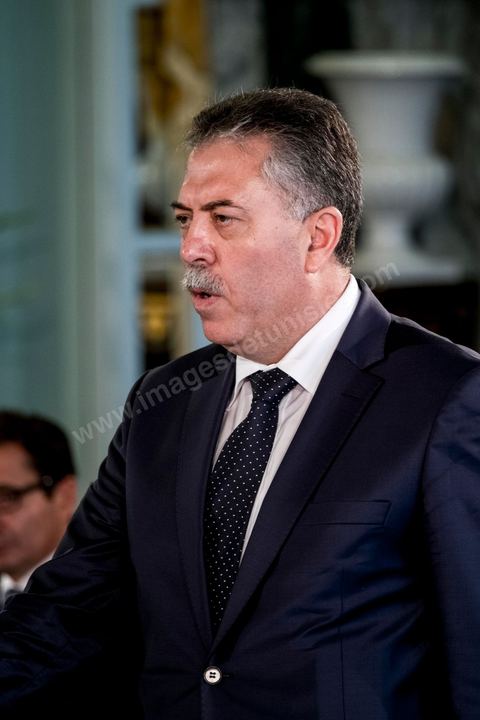 27 aout 2016 : à la prestation de serment du nouveau gouvernement de Youssef Chahed devant le Président de la République Béji Caïd Essebsi à Carthage. Au lendemain du vote de confiance à l'ARP, les membres du nouveau gouvernement se sont rendus à Carthage pour la prestation de serment et la photo de groupe du gouvernement. Le gouvernement a obtenu 167 voix de confiance et 22 députés ont voté contre et 5 autres ont préféré s’abstenir.