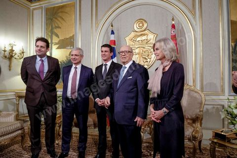 28 novembre 2016 : rencontre entre le Président tunisien Béji Caid Essebsi et le PRemier Ministre français Manuel Valls à la veille de l'ouverture de la Conférence des investisseurs pour la  Tunisie Tunisia2020.