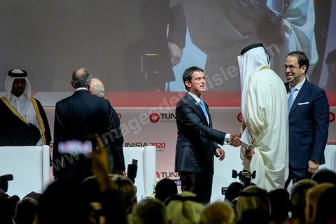 29 novembre 2016 : Cérémonie d'ouverture de la Conférence Tunisia 2020 par président Tunisien Beji Caid Essebsi, avec Emir du Qatar, Premiers Ministres tunisien, français et algérien.