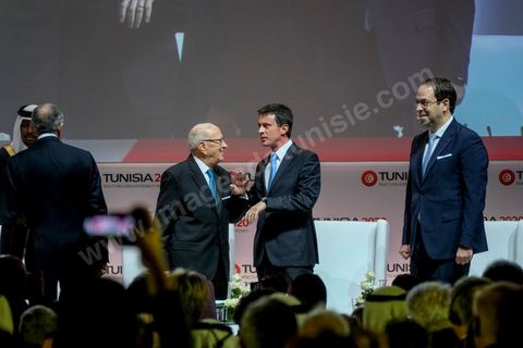 29 novembre 2016 : Cérémonie d'ouverture de la Conférence Tunisia 2020 par président Tunisien Beji Caid Essebsi, avec Emir du Qatar, Premiers Ministres tunisien, français et algérien.