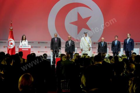 29 novembre 2016 : Cérémonie d'ouverture de la Conférence Tunisia 2020 par président Tunisien Beji Caid Essebsi, avec Emir du Qatar, Premiers Ministres tunisien, français et algérien.