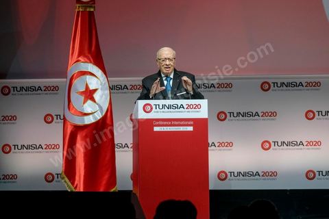 29 novembre 2016 : Béji Caïd Essebsi, Président de la Tunisie, à la Cérémonie d'ouverture de la Conférence Tunisia 2020 par président Tunisien Beji Caid Essebsi, avec Emir du Qatar, Premiers Ministres tunisien, français et algérien.