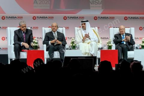 29 novembre 2016 : Cérémonie d'ouverture de la Conférence Tunisia 2020 par président Tunisien Beji Caid Essebsi, avec Emir du Qatar, Premiers Ministres tunisien, français et algérien.
