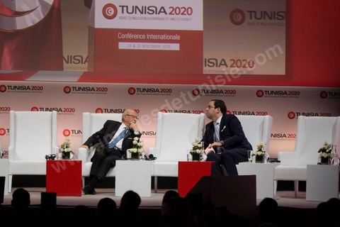 29 novembre 2016 : Béji Caïd Essebsi et Youssef Chahed à la Cérémonie d'ouverture de la Conférence Tunisia 2020 par président Tunisien Beji Caid Essebsi, avec Emir du Qatar, Premiers Ministres tunisien, français et algérien.