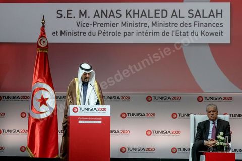29 novembre 2016 : Anas Khaled Al Salah Vicie premier ministre du Koweit. Cérémonie d'ouverture de la Conférence Tunisia 2020 par président Tunisien Beji Caid Essebsi, avec Emir du Qatar, Premiers Ministres tunisien, français et algérien.